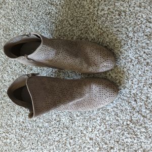 Carlos by Carlos Santana Ankle Booties
